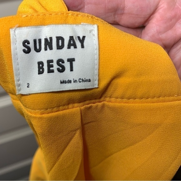 Aritzia Sunday Best Orange Tailored Pleaded Shorts Tie Waist Side Pockets Sz 2 - Picture 8 of 11